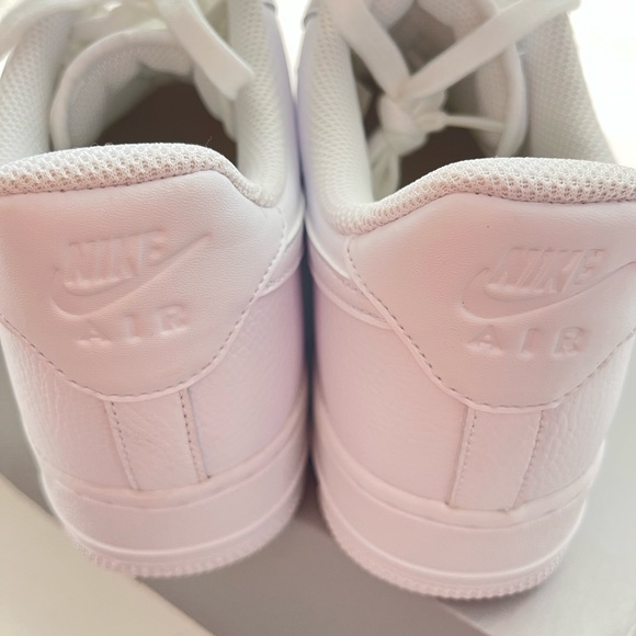 NWT Nike Women’s Air Force 1 ‘07 SE Shoes Size: 10 - Picture 10 of 13